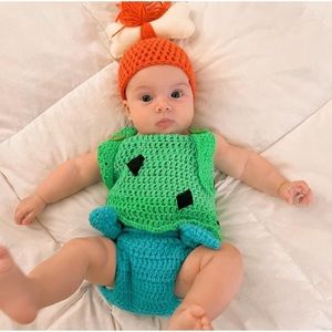 Flinstones baby costume - pebbles